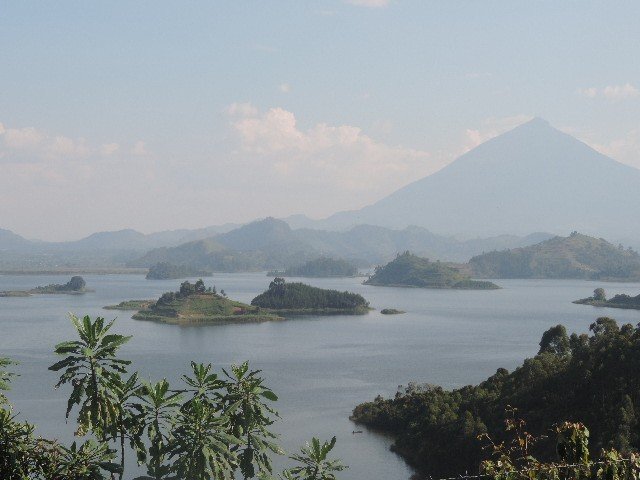 7 Days Rwanda Uganda Gorilla Trekking